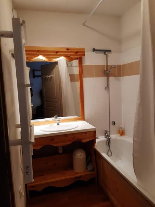 Valfrejus Appart 4/5 Pers - Residence Le Florence Modane Bagian luar foto